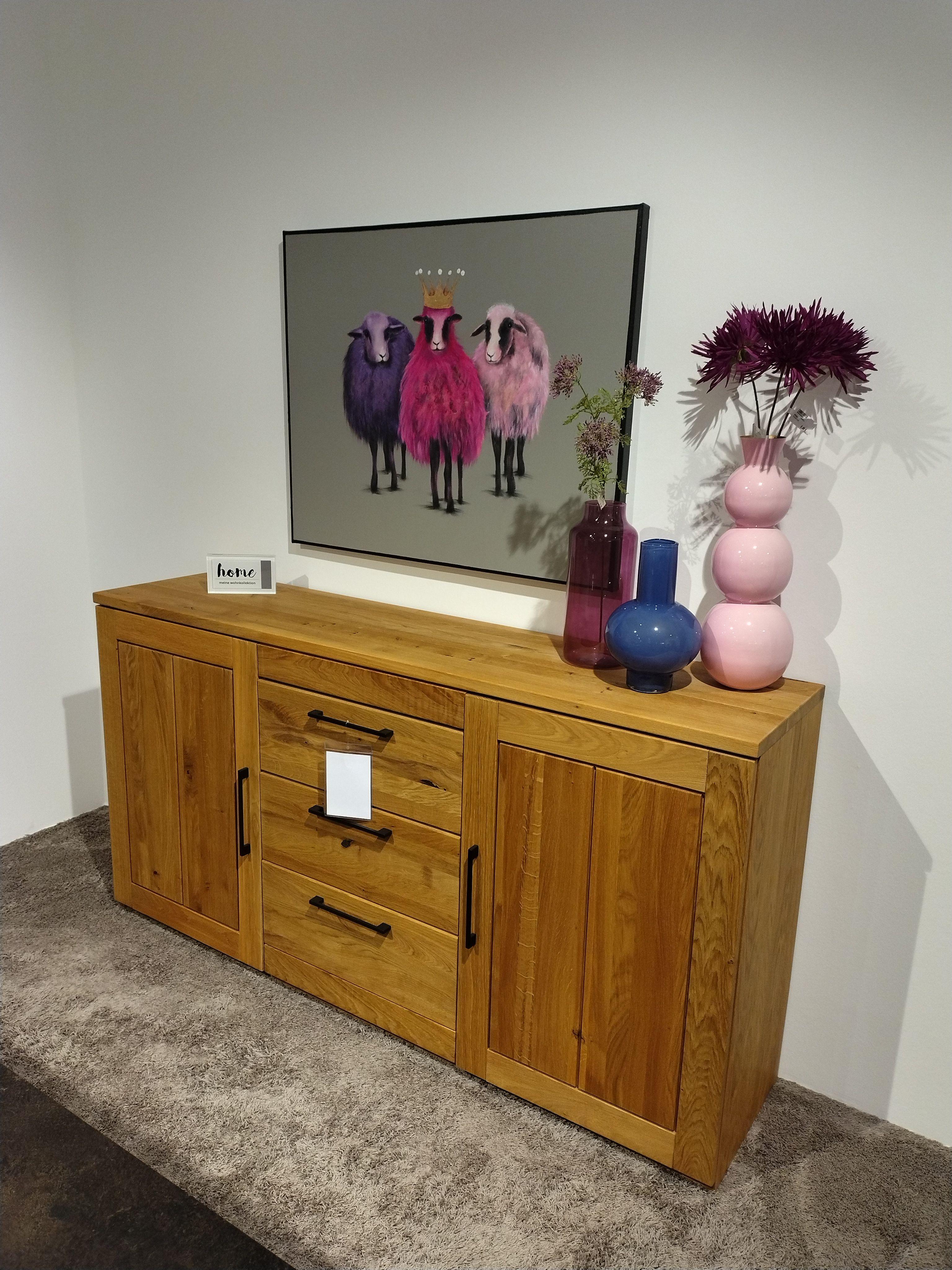 Sideboard Charaktereiche teilmassiv mit 2 Türen und mittig drei Schubladen