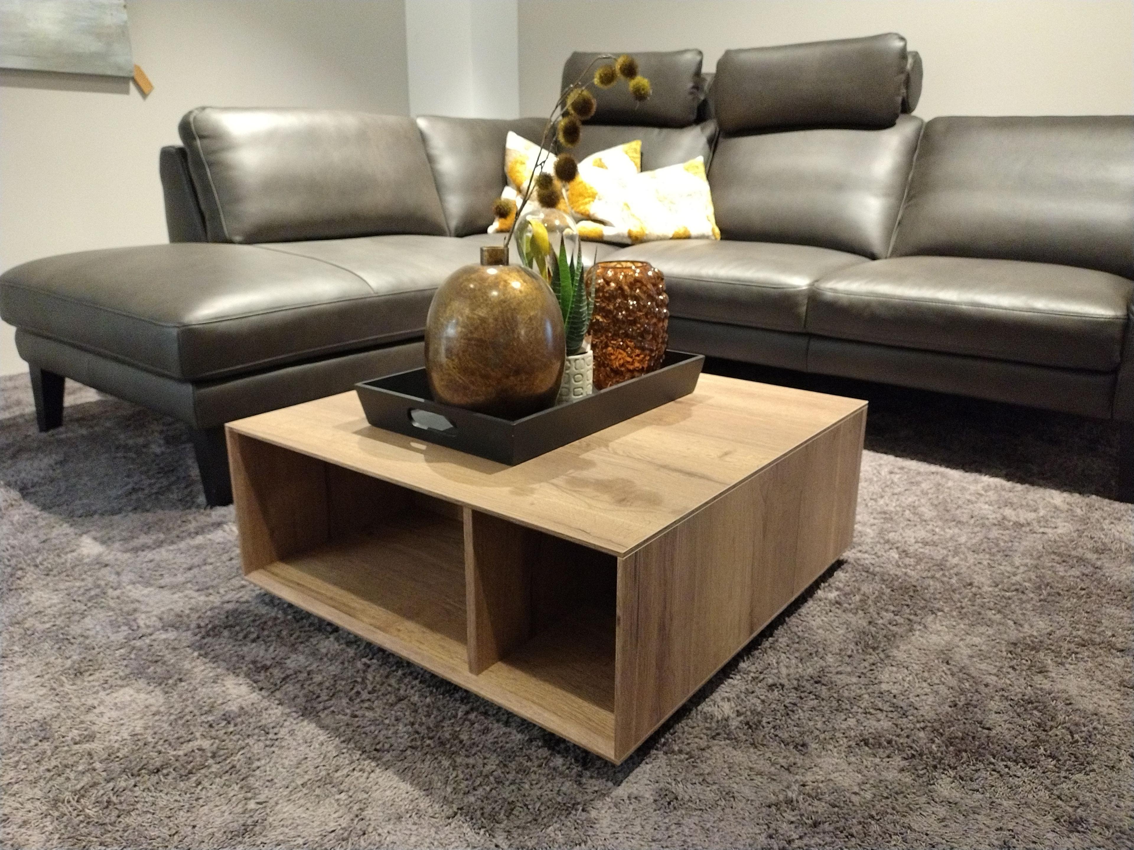 quadratischer Couchtisch komplett auch eiche Nachbildung auf Rollen mit Stauraumfach