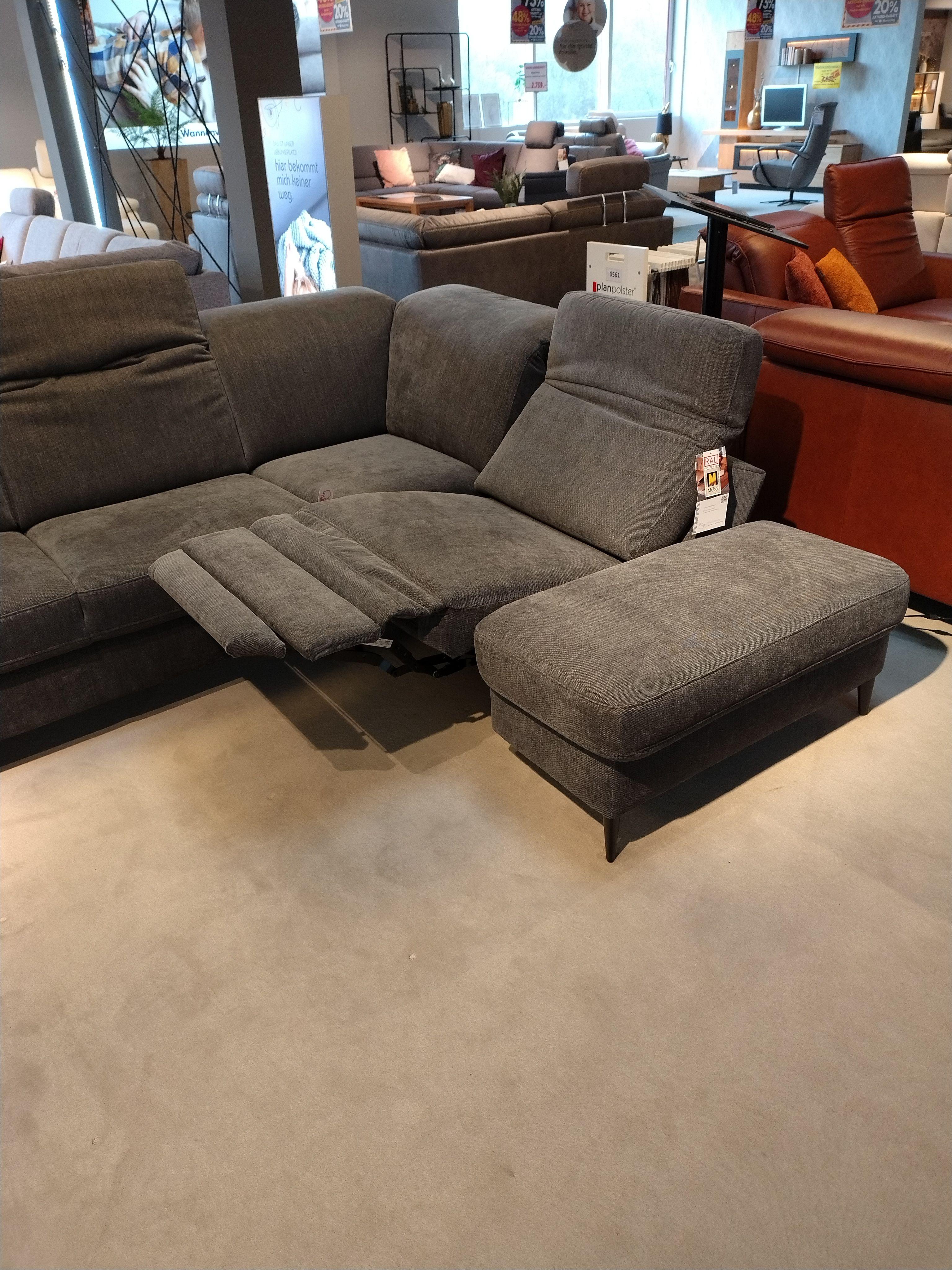 Detailbild motorische Verstellung an 1-Sitzer rechts