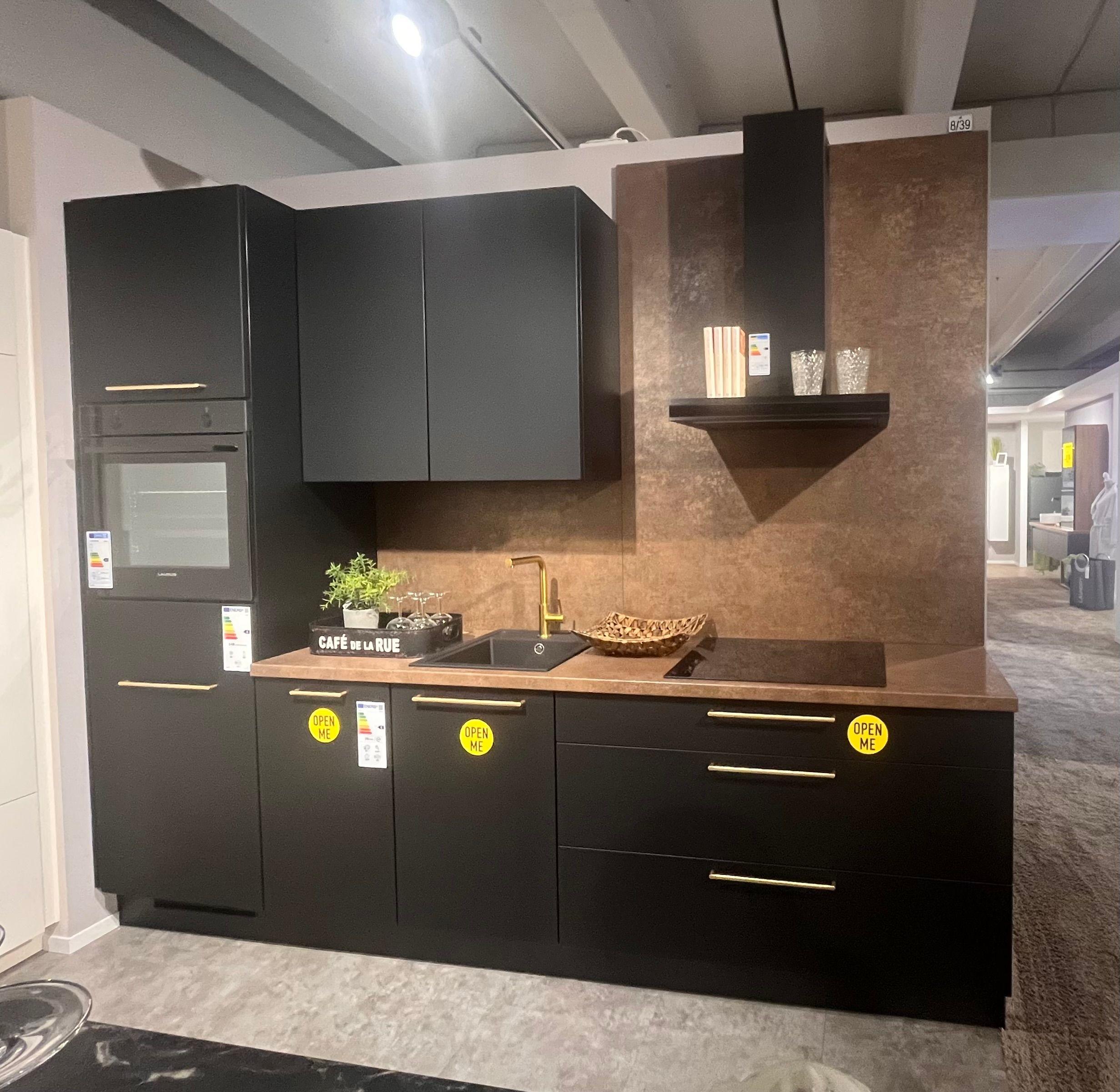 Küchenblock schwarz