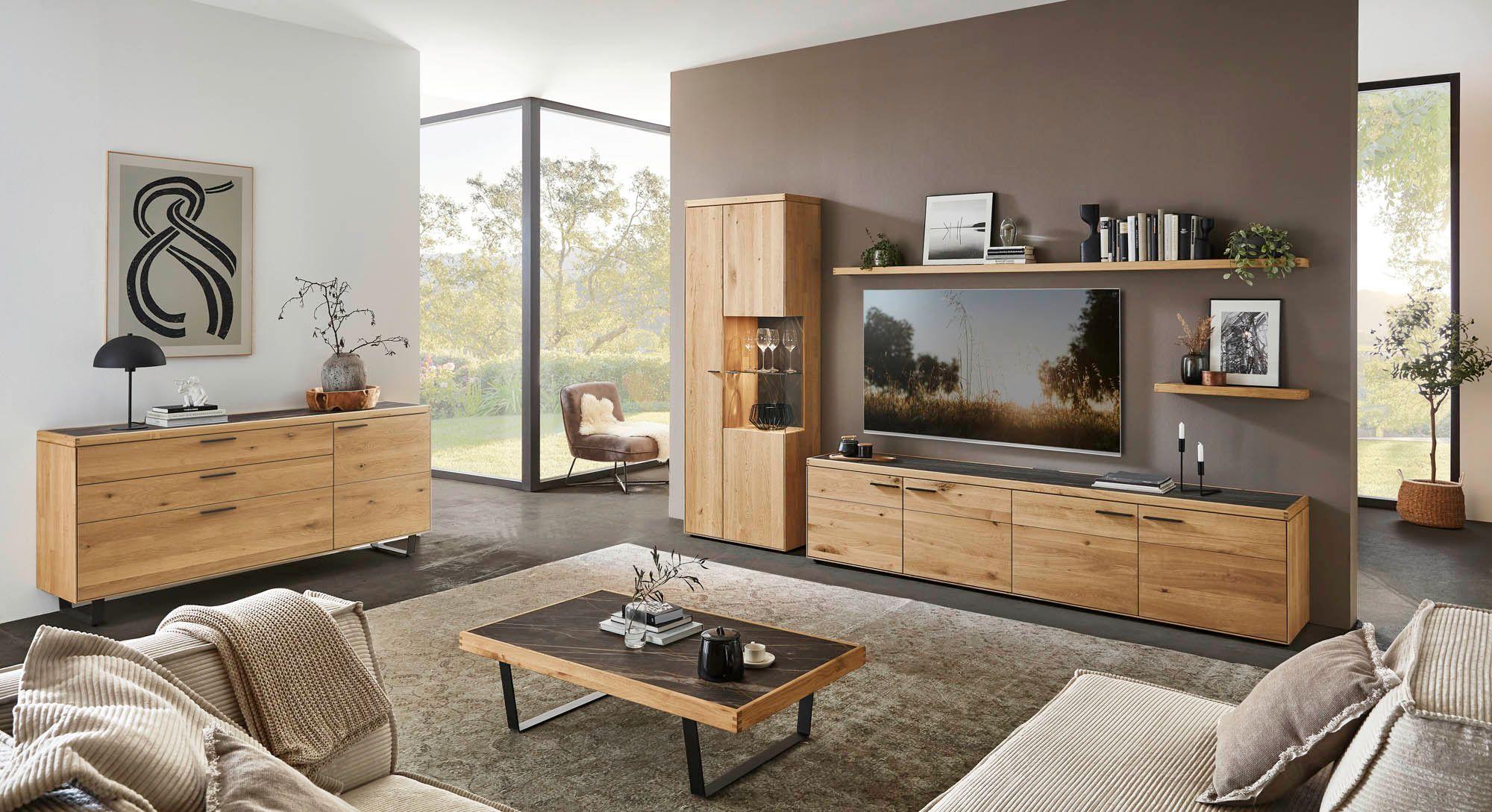 Wohnwand in Eiche  mit passendem Sideboard