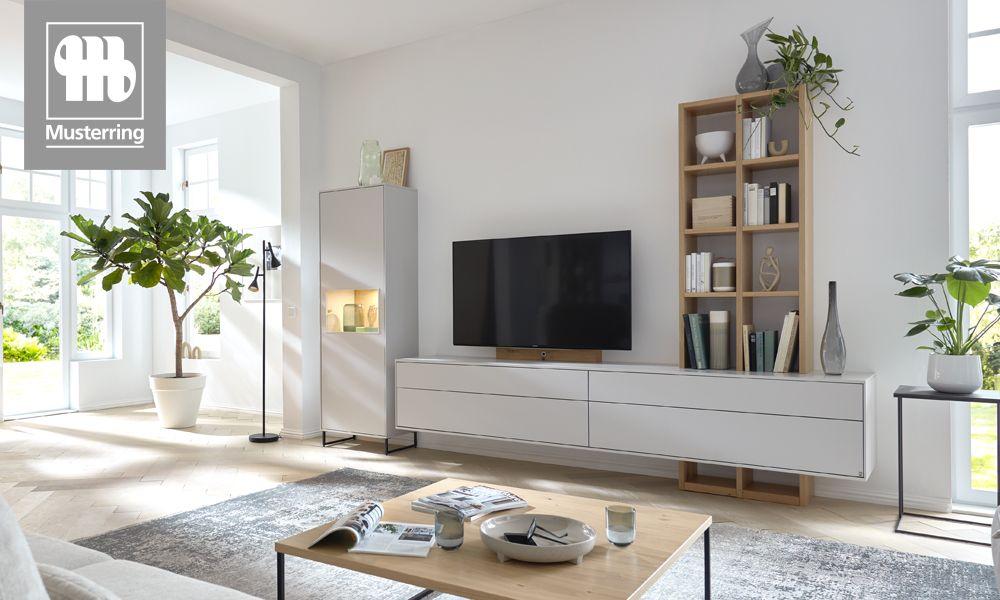 Komplettes Wohnwand-Ensemble Kara Frame von Musterring in Weiß und Holz mit TV-Board und Regalelement