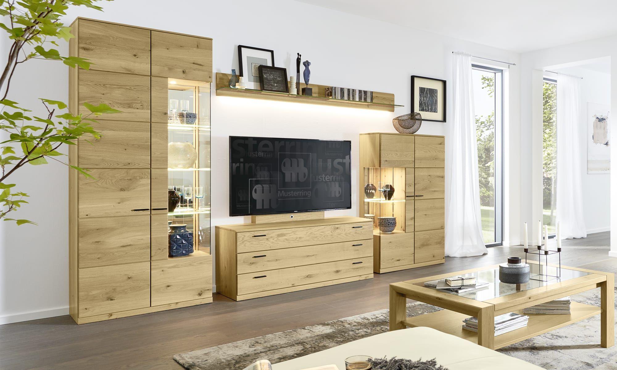 Wohnwand MR Kanto von Musterring in Eiche mit Vitrinen und Lowboard